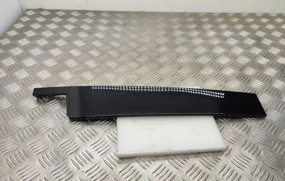 Volkswagen Touran III Front door glass trim molding 5TA837901