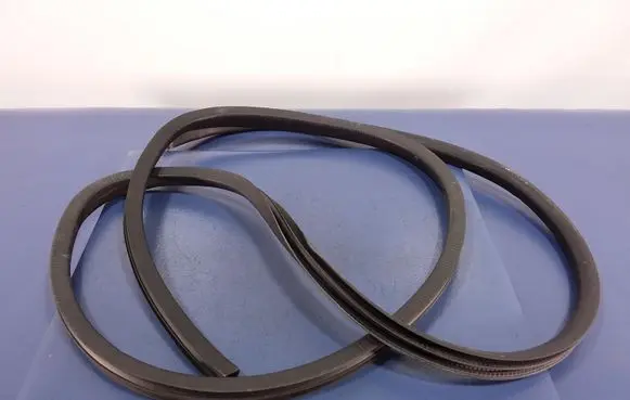 Nissan NV200 Front door rubber seal 
