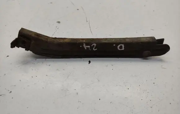 Mercedes-Benz ML W164 Front bumper mounting bracket A1648800414