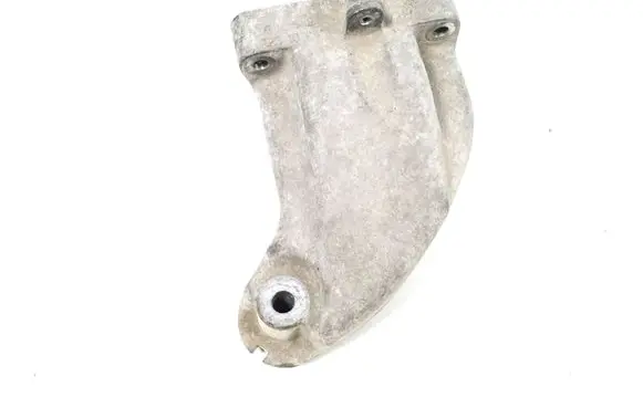 Mercedes-Benz E C207 W207 Engine mounting bracket A6422231004