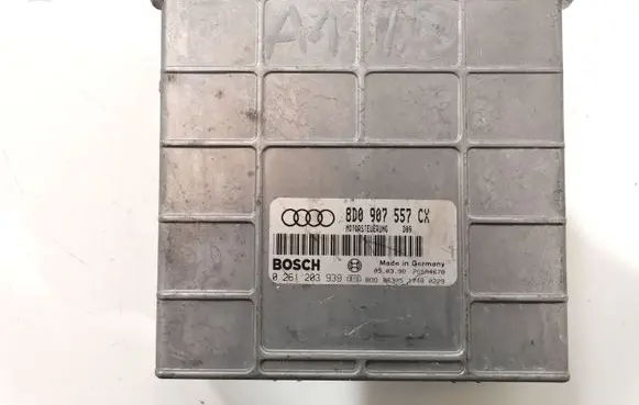 Audi A4 S4 B5 8D Engine control unit/module 8D0907557CX 0261203939