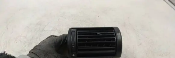 Audi A4 S4 B5 8D Dash center air vent grill 8D1820902