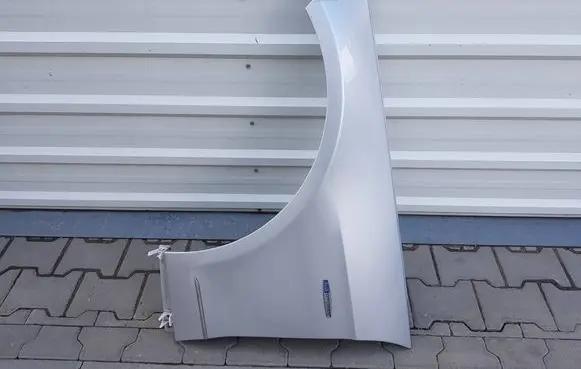 Mercedes-Benz E W212 Fender 