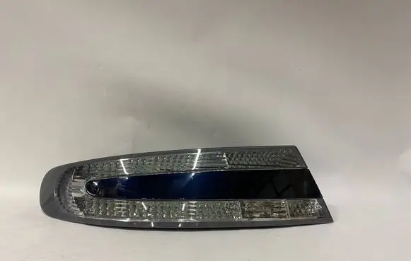 Aston Martin DB9 Rear/tail lights 8D3313405A 4G4313405A