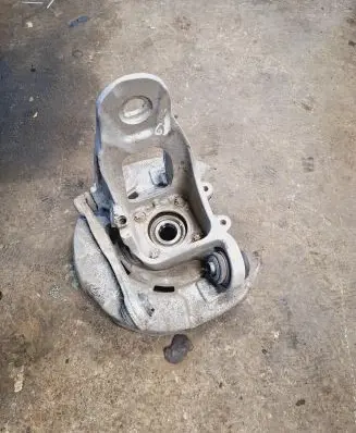 BMW X5 E70 Rear wheel hub 677098406