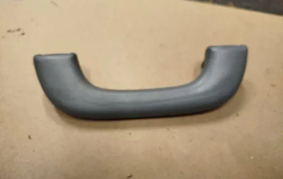 Suzuki Forenza Front interior roof grab handle 