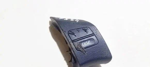 Steering wheel buttons/switches