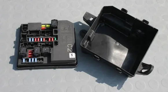 Nissan Juke I F15 Fuse box set 1KA0C