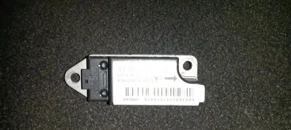 Mercedes-Benz E W210 Airbag deployment crash/impact sensor 0018205626 0003002492018928