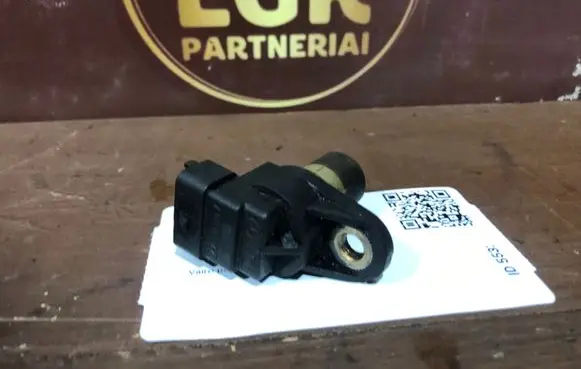 Mercedes-Benz E W211 Camshaft position sensor A0031539728