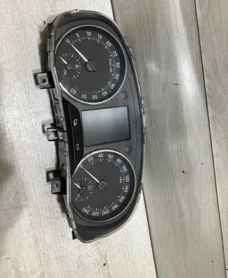 Skoda Rapid (NH) Speedometer (instrument cluster) 5JA920840E