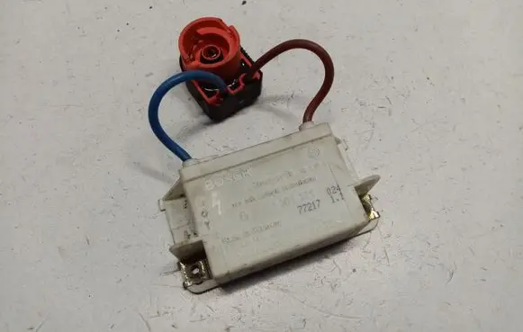 BMW 7 E38 Headlight ballast module Xenon 1307329024 61358358036