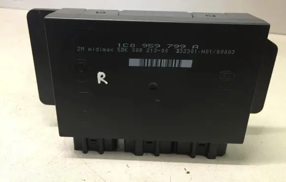 Volkswagen PASSAT B5.5 Comfort/convenience module 1C0959799A 5DK00821300