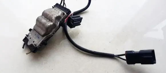 Volvo S60 Coolant fan relay 1137328081