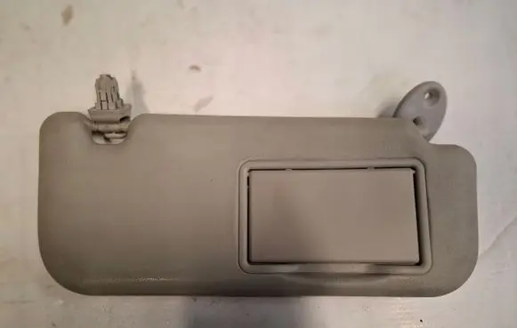 Toyota Yaris Sun visor