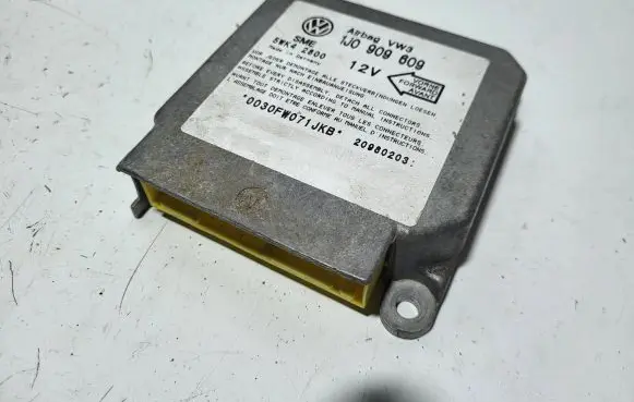 Volkswagen Golf IV Airbag control unit/module 1J0909609 20980203 5WK42800