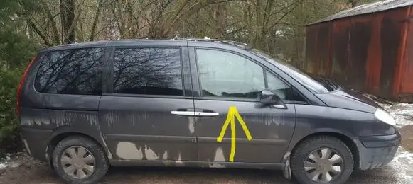 Citroen C8 Front door window glass four-door
