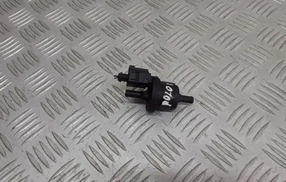 Volkswagen Polo IV 9N3 Valve vacuum 0280142345