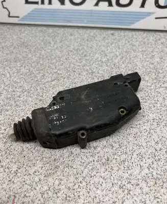 BMW 5 E28 Central locking motor 1373004