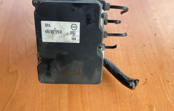 Seat Ibiza IV (6J,6P) ABS Pump 6R0907379R