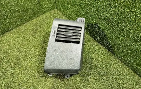 Dashboard side air vent grill/cover trim