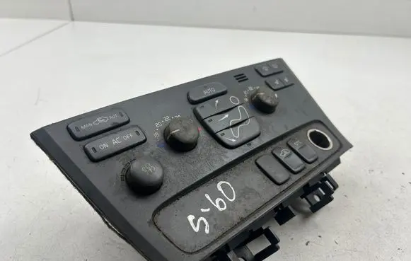 Volvo S80 Climate control unit 8682930