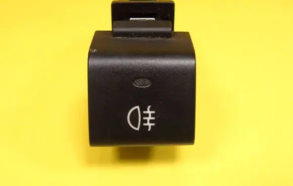 Hyundai Lantra I Fog light switch 864W0244