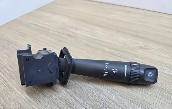 Volvo V70 Wiper control stalk