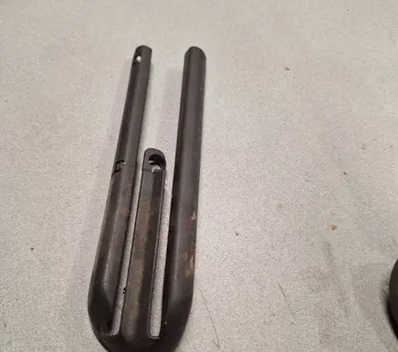 BMW 5 E39 Front passenger seat rail 52108207214