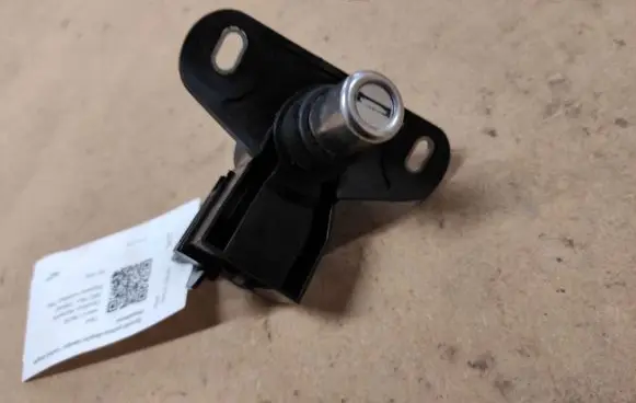 Opel Astra G Tailgate exterior lock 