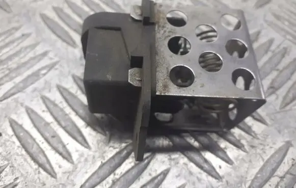 Renault Scenic I Coolant fan relay 