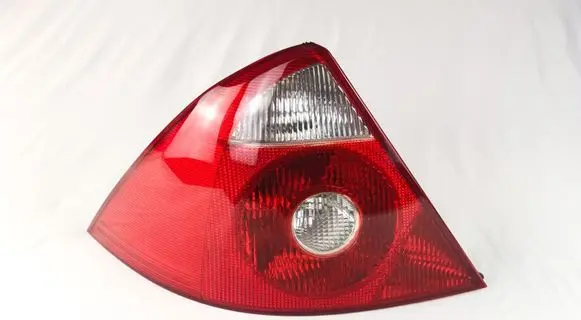 Ford Mondeo Mk III Rear/tail lights 3S7113405A 1S7113405A 0374D