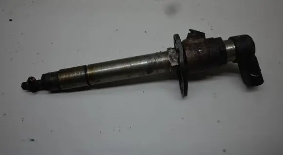 Jaguar XF X250 Fuel injector 5U3Q9K546AA