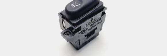 Nissan Primastar Seat heating switch 8200363229