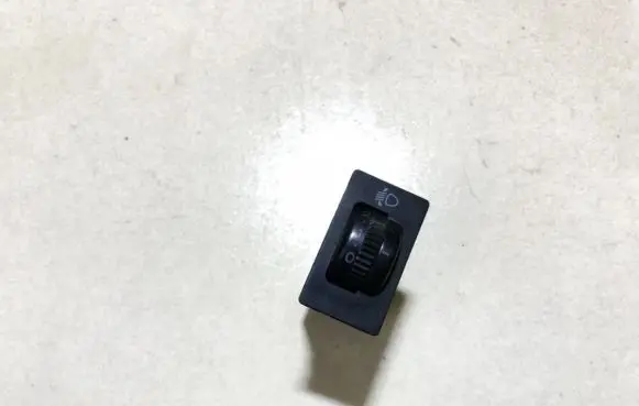 Toyota Avensis T250 Headlight level height control switch 8415205051 84152-05051