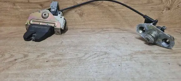 Tailgate/trunk/boot lock/catch/latch
