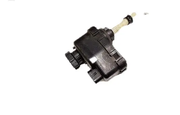 Headlight level adjustment motor