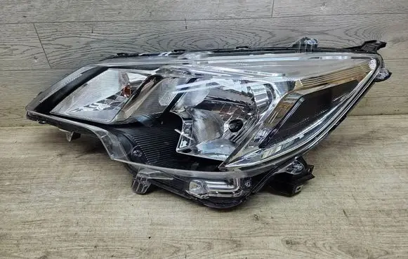 Mitsubishi Space Star Headlight/headlamp 8301D445