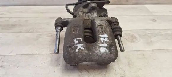 Volkswagen PASSAT B6 Rear brake caliper
