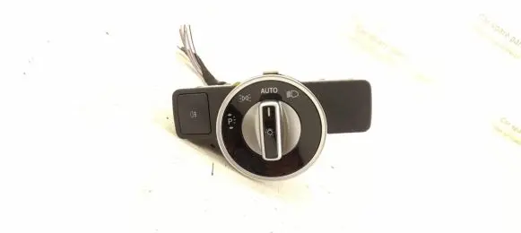 Mercedes-Benz C W204 Light switch 2129050551 A2129050551