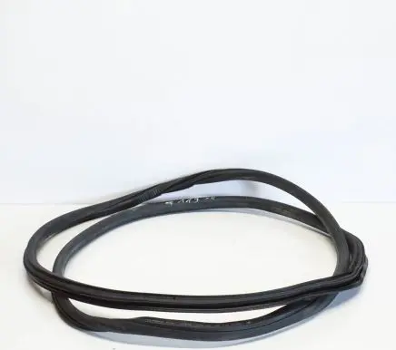 Skoda Octavia Mk2 (1Z) Rubber seal rear door 1Z5867367K
