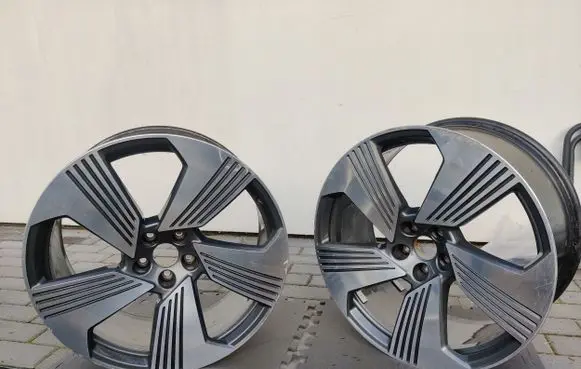 Audi e-tron R21 alloy rim 