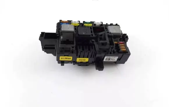 Mercedes-Benz GLE W167 Fuse module A1679067303