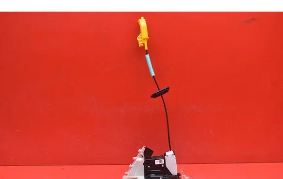 Hyundai Kona I Front door lock 81320BE110