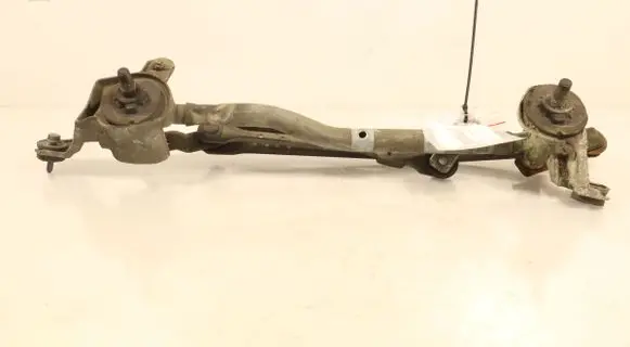 Nissan Note (E11) Front wiper linkage 