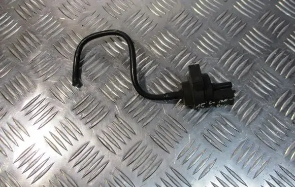 Ford C-MAX I Valve vacuum 