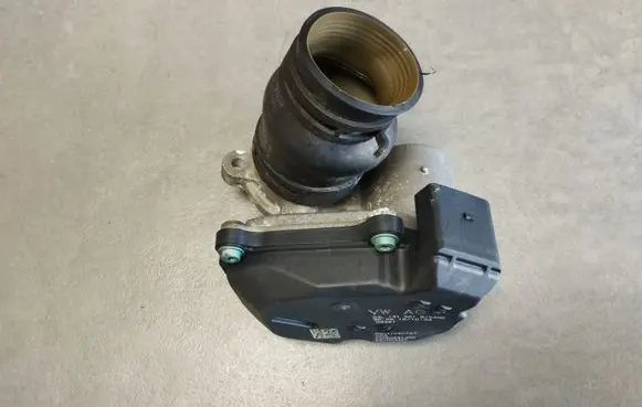 Audi A5 Sportback 8TA EGR valve 04L131501B A2C80881400 3008151033