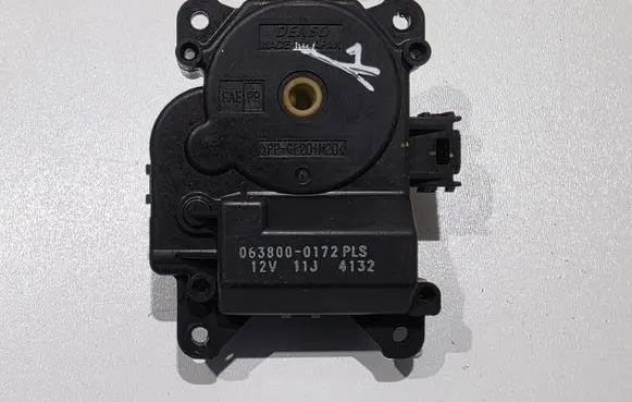 Lexus IS 220D-250-350 Air flap motor/actuator 8710630440 0638000172