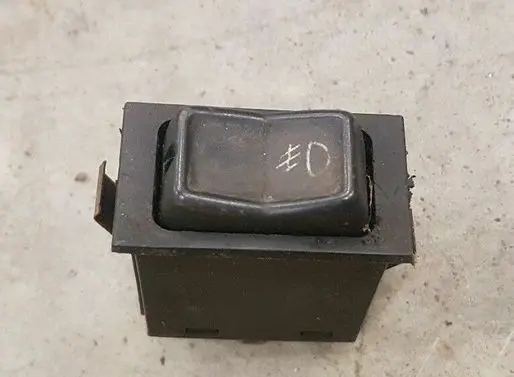 Volkswagen Jetta I Fog light switch 321941535B