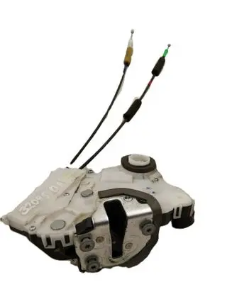 Toyota Prius (XW30) Front door lock 6903052290